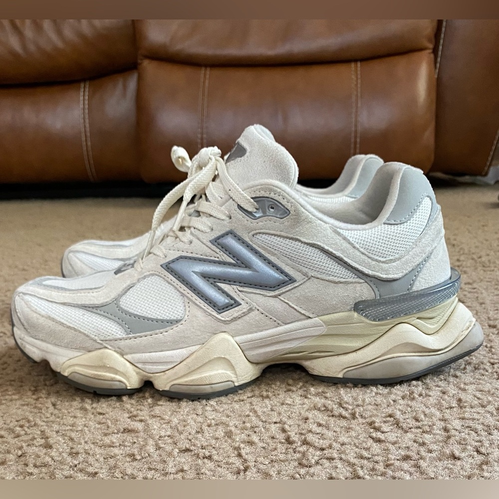 Mens New Balance 9060